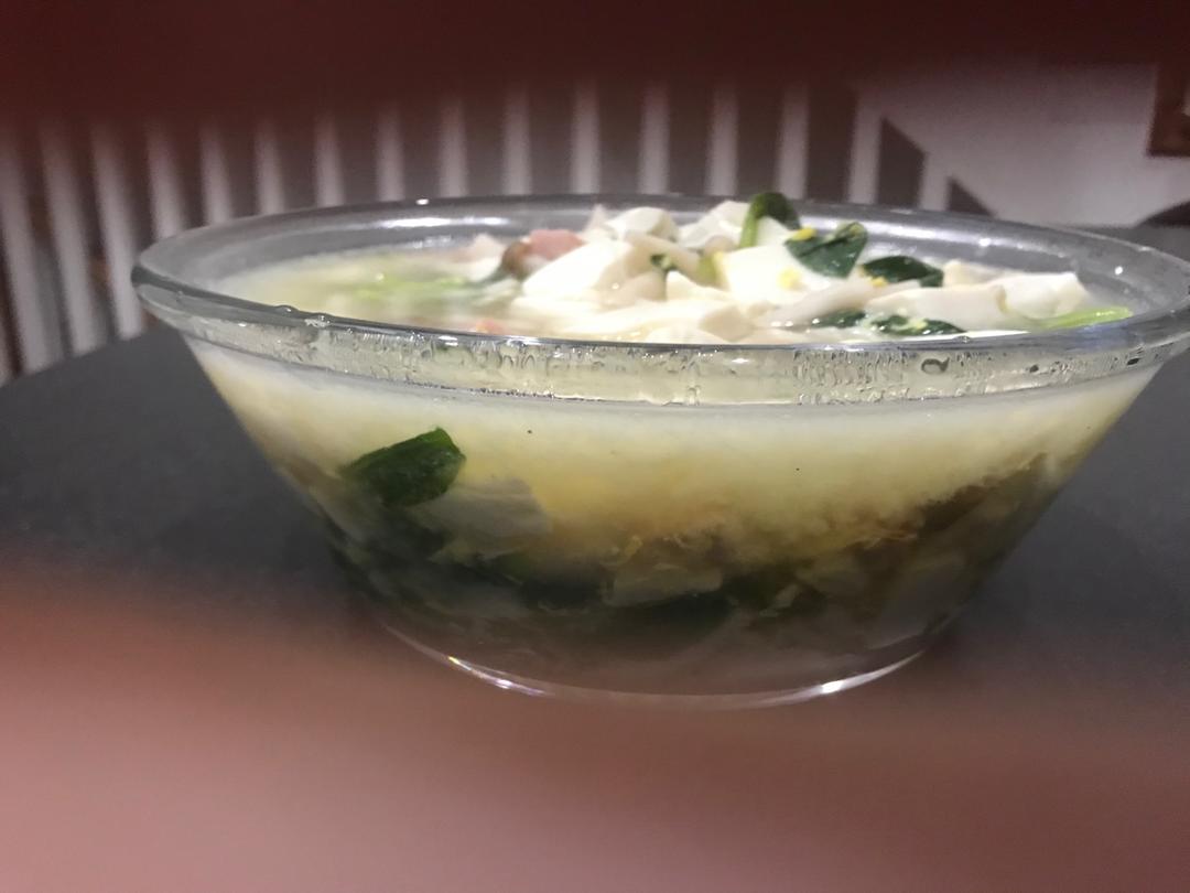 鲜美蘑菇豆腐汤