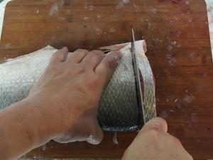 自制梅香咸鱼的做法 步骤1