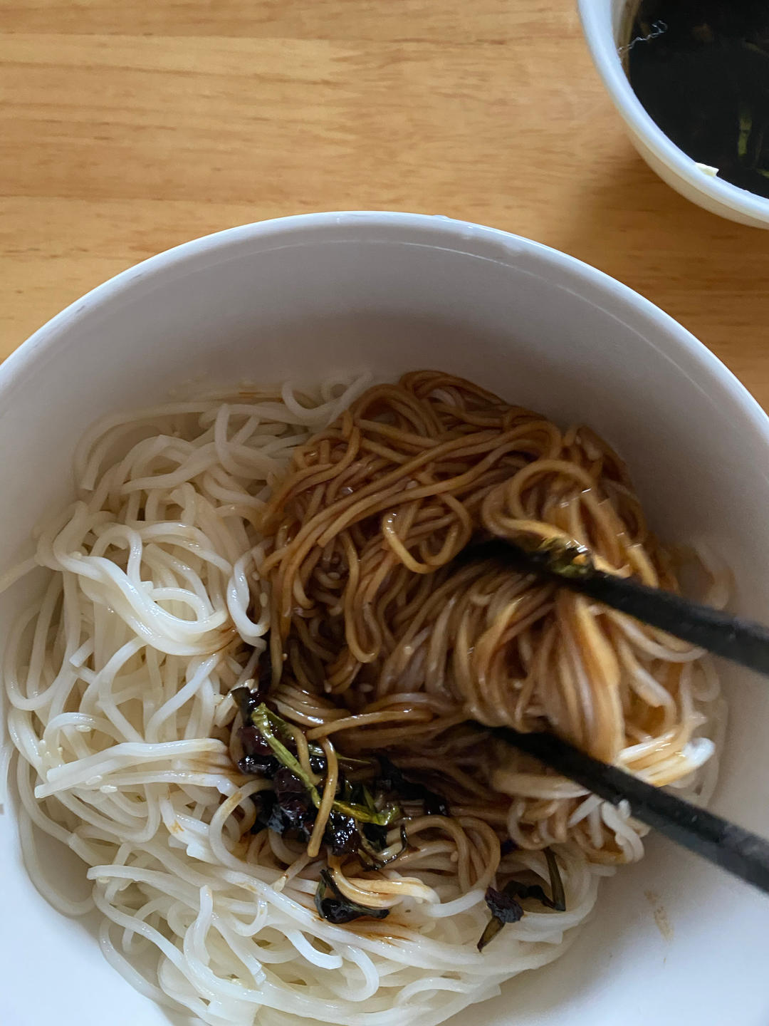 10分钟搞定的一碗葱油拌面