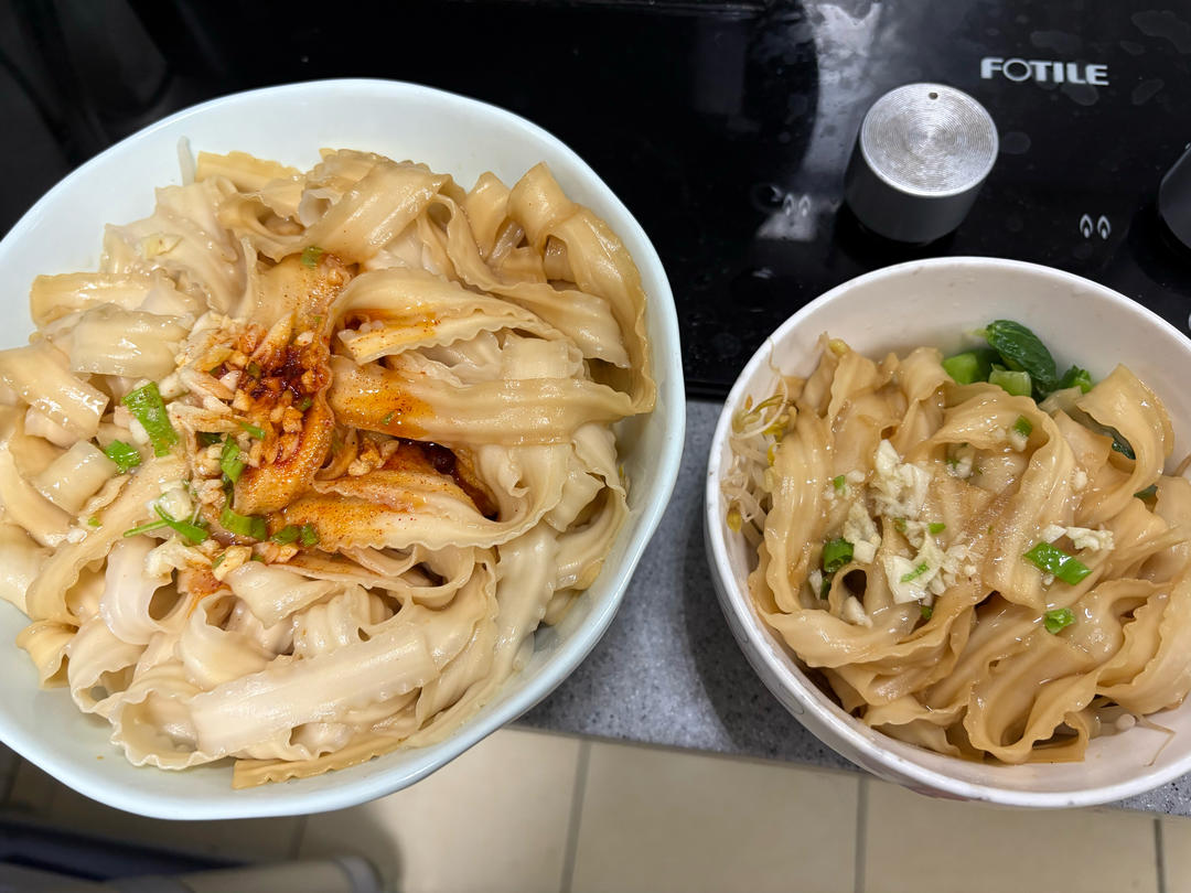 十分钟就能吃上的超简单油泼面
