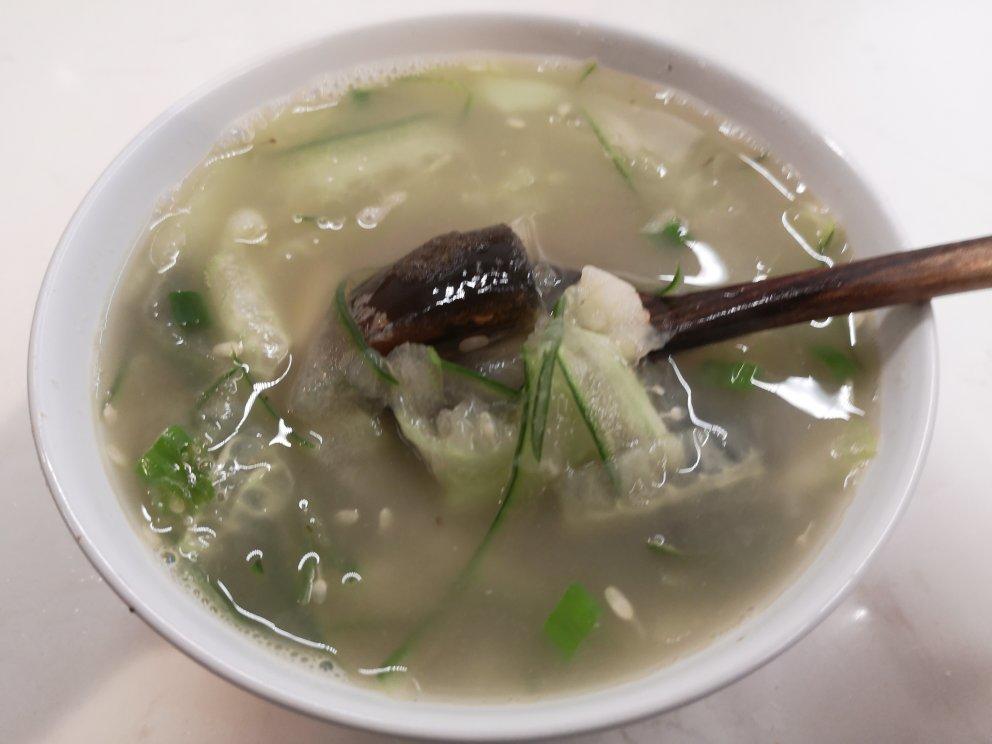 黄瓜皮蛋汤