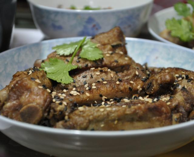 双色芝麻香酥排骨