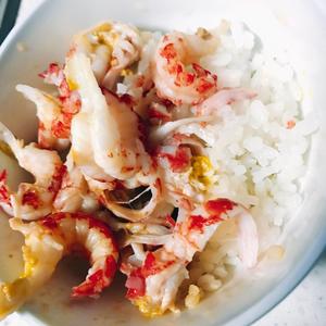 【到了吃龙虾的季节】独家原汁龙虾肉拌饭的做法 步骤3