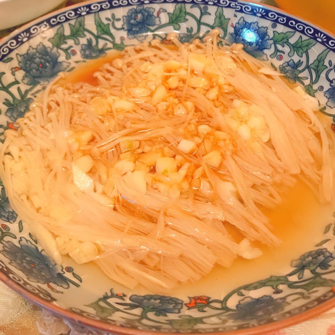蒜蓉蒸金针菇