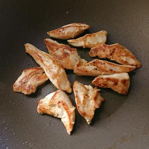 完美香煎鸡胸肉的做法 步骤3