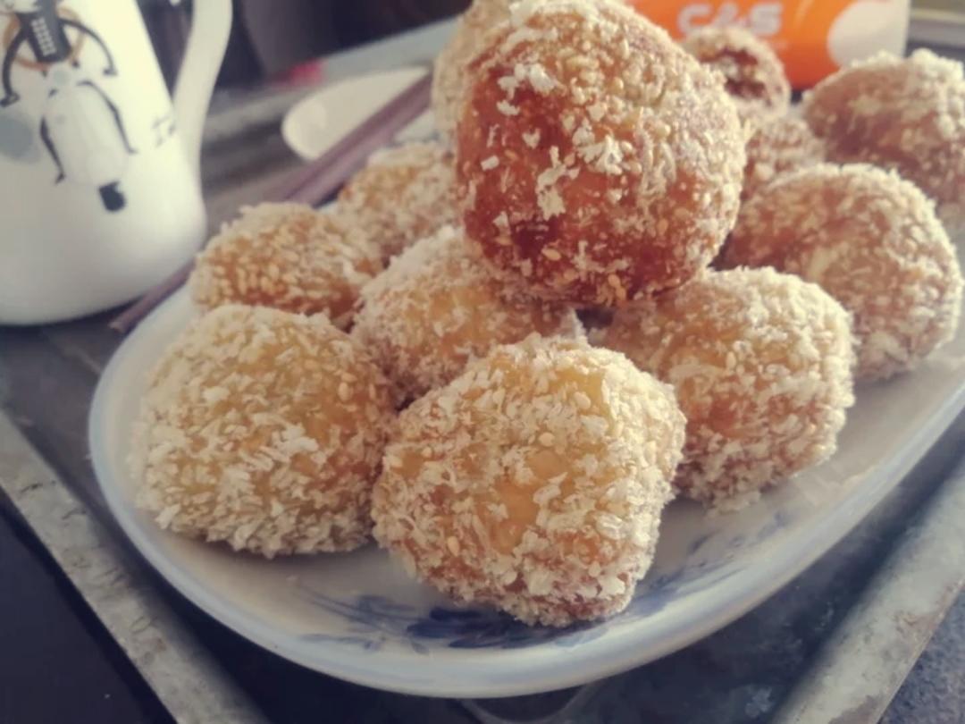 妈妈教炸的红薯丸子