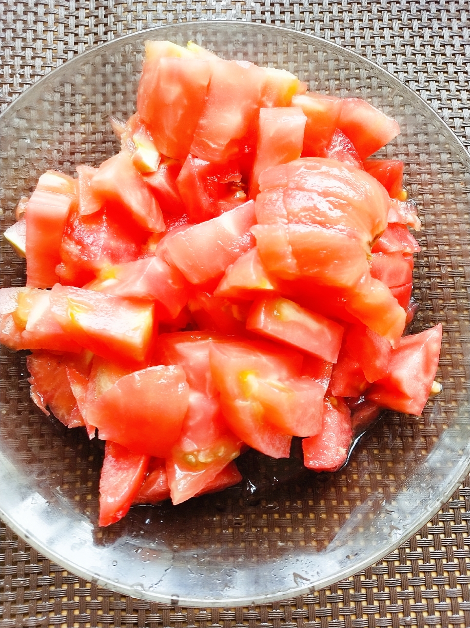 龙利鱼西红柿汤的做法 步骤2