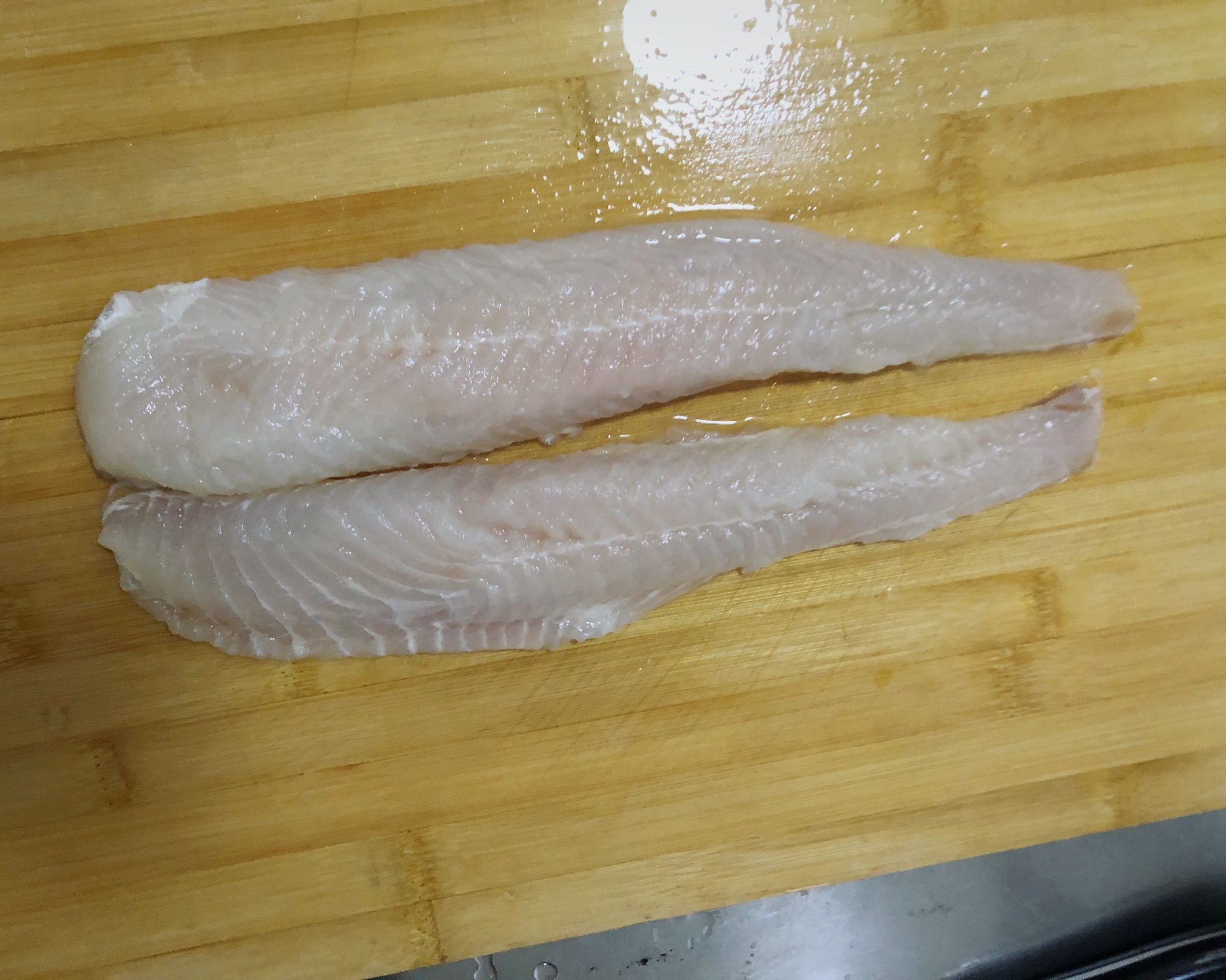 超级简单的水煮鱼（巴沙鱼）🐟的做法 步骤1