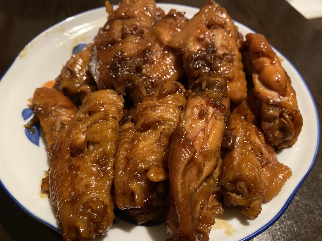 厨师长教你：“可乐鸡翅”的家常做法，味道鲜嫩可口，先收藏起来