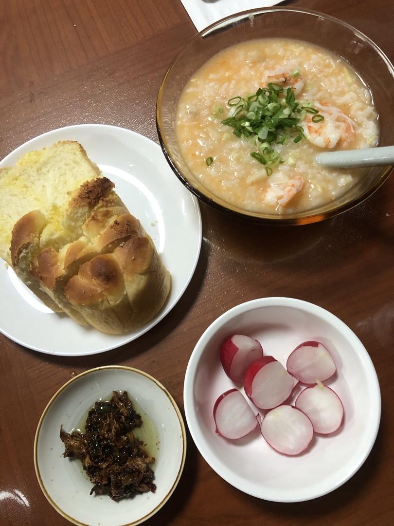 鲜虾砂锅粥