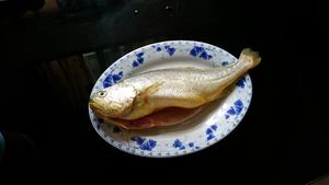 姜蓉蒸黄花鱼的做法 步骤1