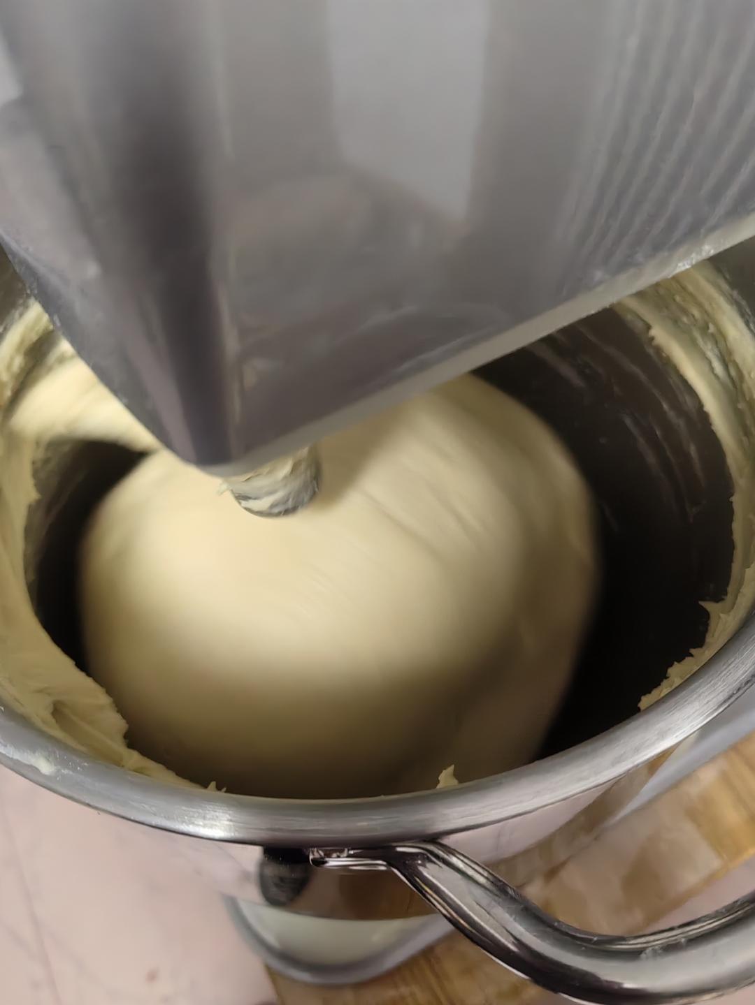 帕帕罗蒂2.0，口感味道升级的奶盐酥皮咖啡面包