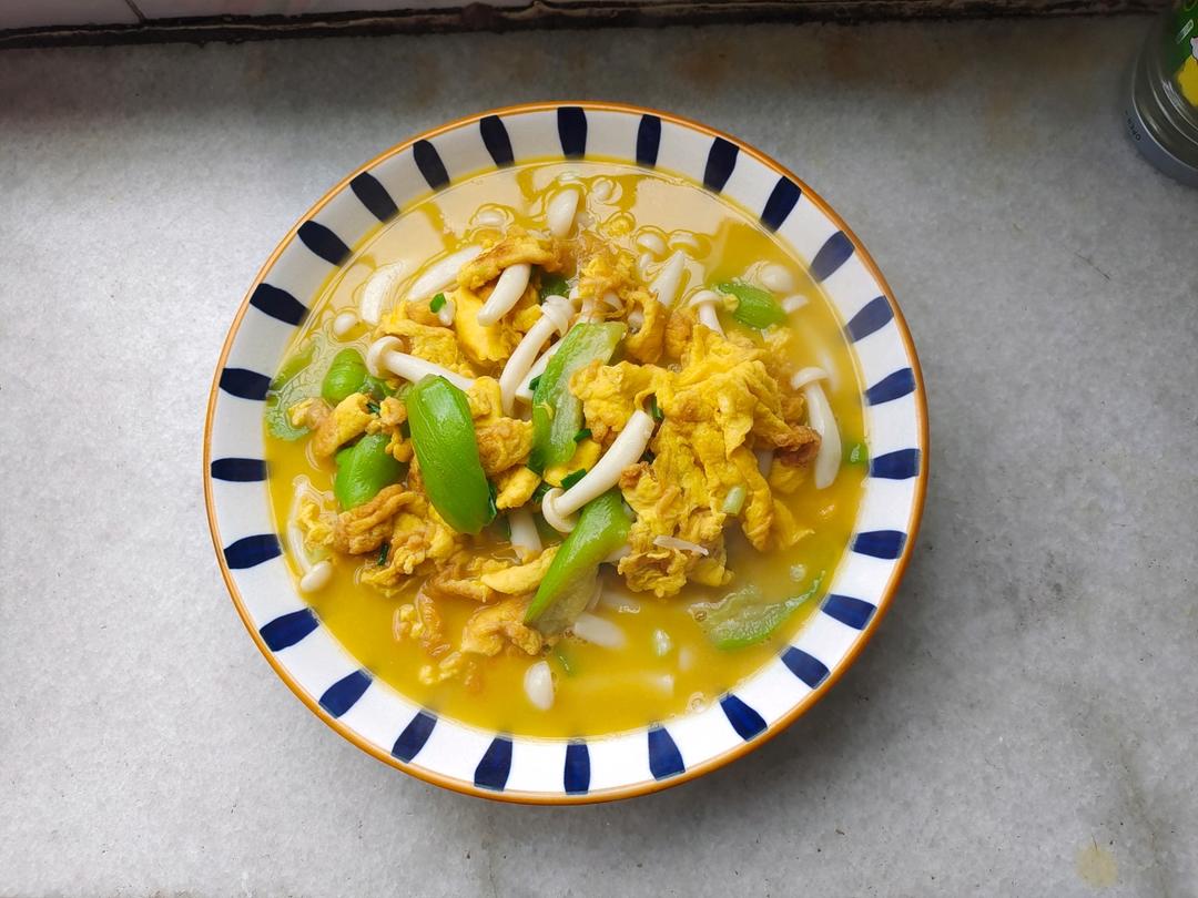 丝瓜鸡蛋烩白玉菇
