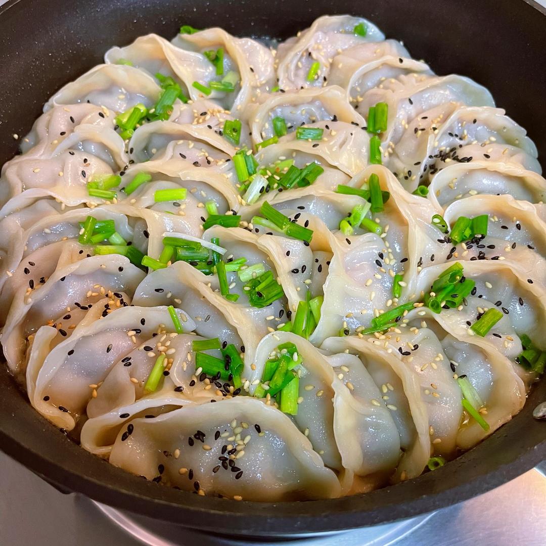 芹菜牛肉煎饺🥟的做法