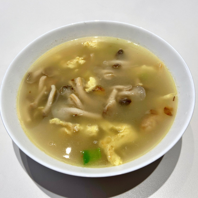 【蘑菇汤的做法步骤图,蘑菇汤怎么做好吃】这个世界会好的_下厨房