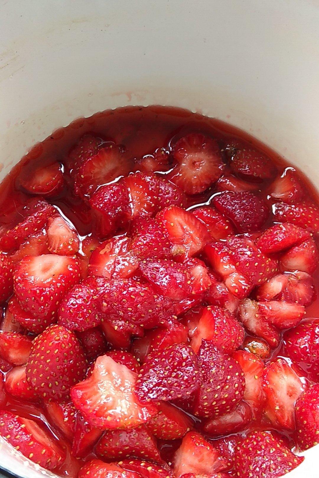 自制无添加草莓酱