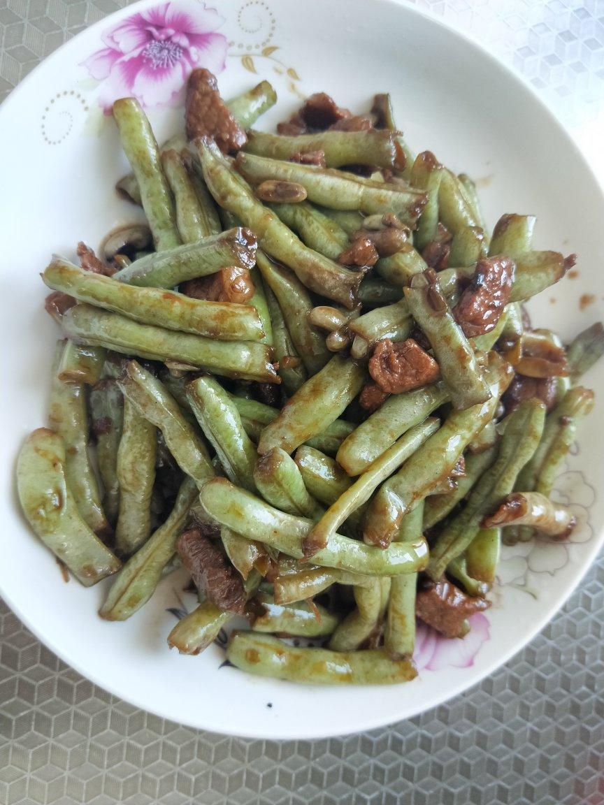 干煸豆角炒肉