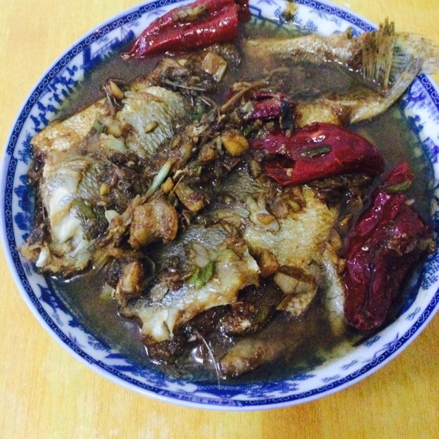 红烧黄鱼—鱼皮不破的小窍门