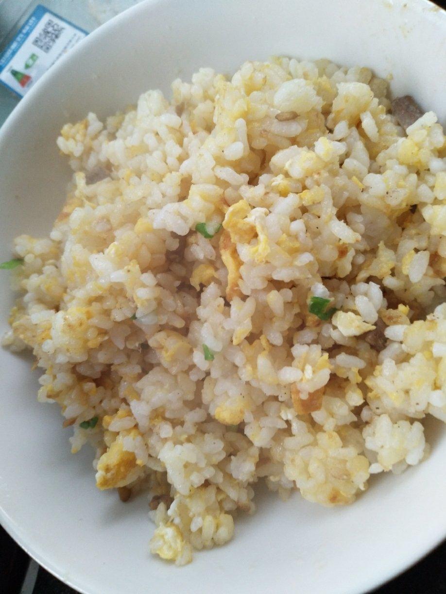 鸡肉鸡蛋炒饭