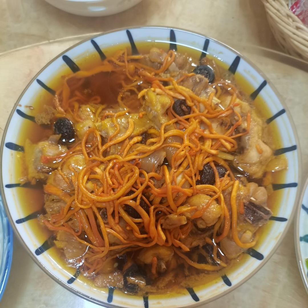 地道广东味——虫草花蒸鸡