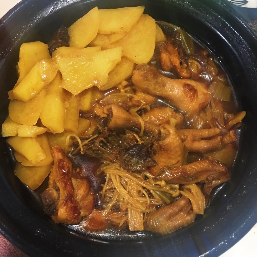土豆炖鸡块