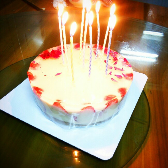 玫瑰草莓冻芝士蛋糕