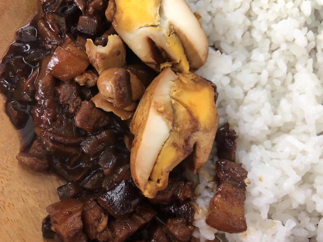 好吃到停不下来的卤肉饭
