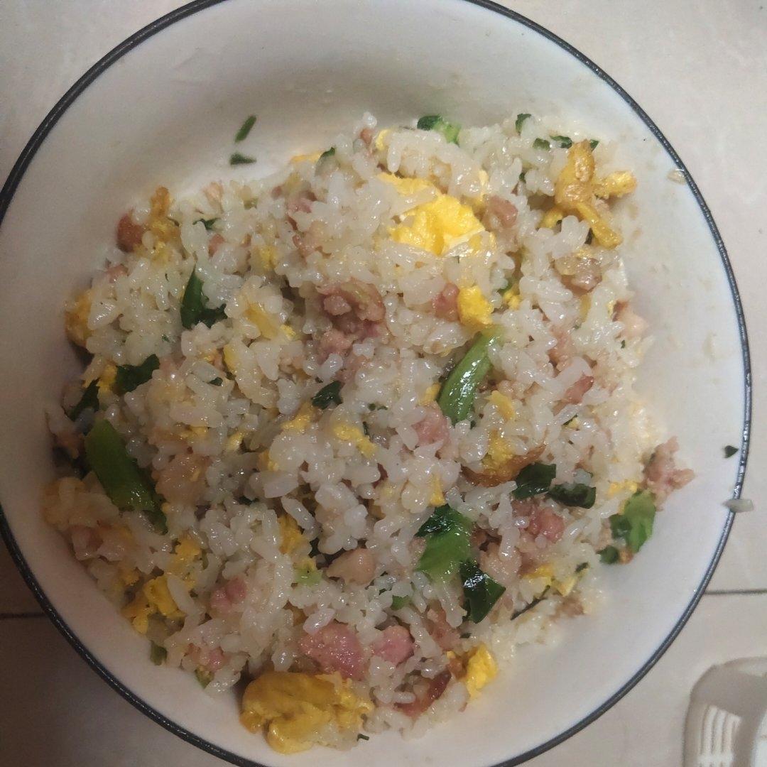 肉沫鸡蛋炒饭