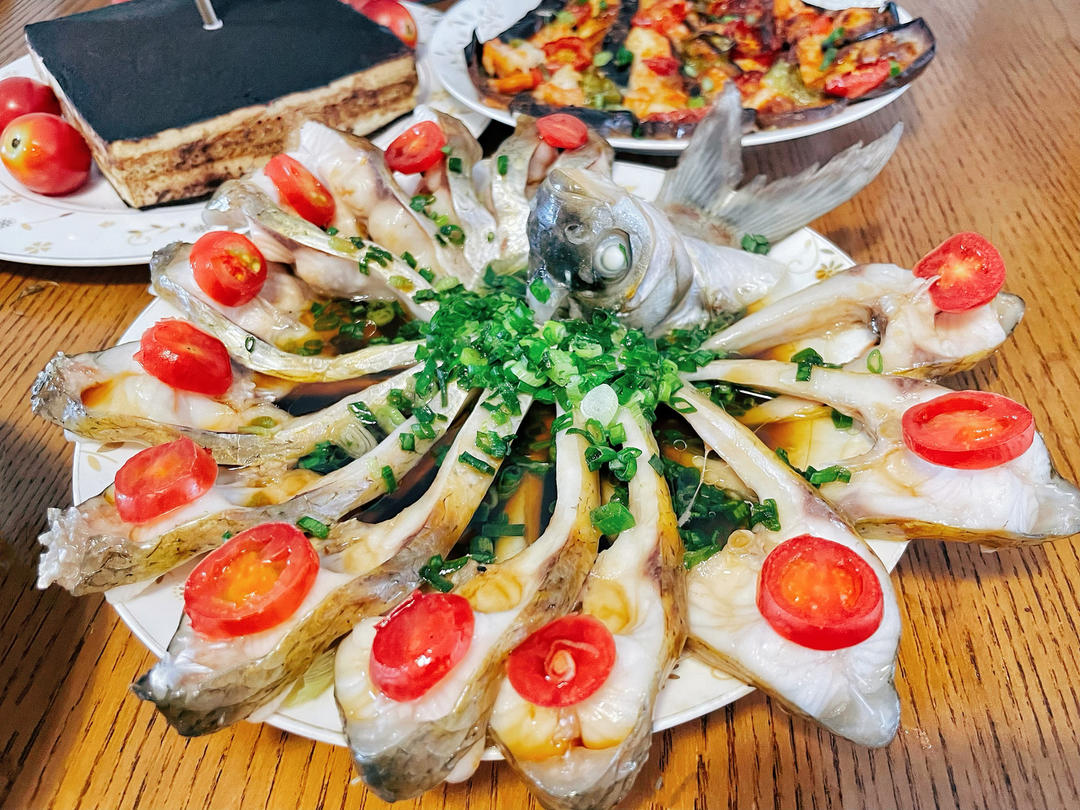 年夜菜必备❗️全家都爱的孔雀开屏清蒸鳊鱼🐟