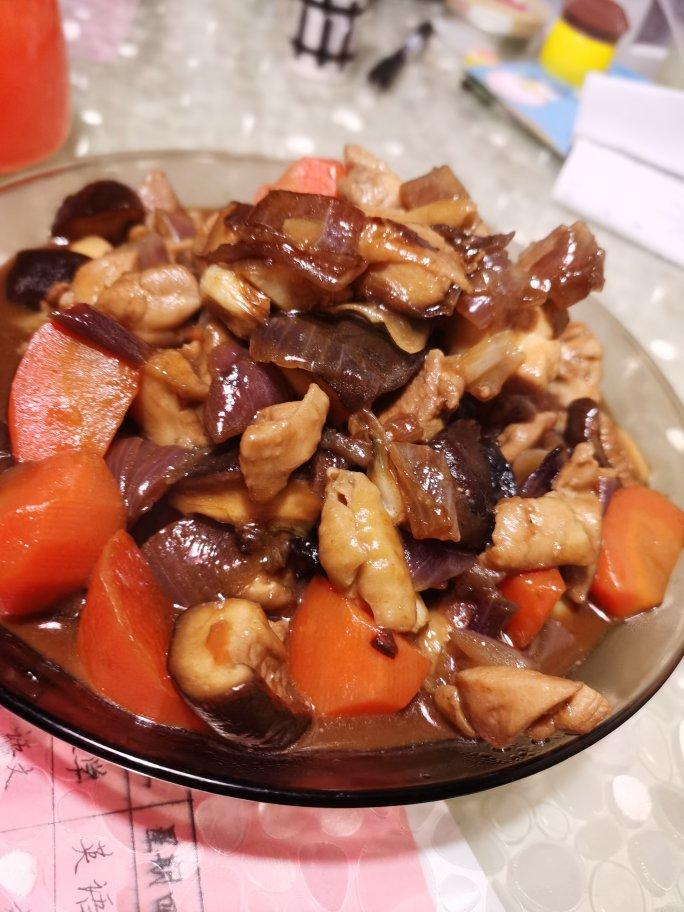 香菇炒鸡肉