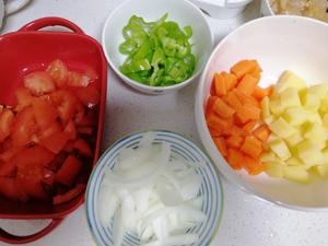 浓情番茄鸡肉焗饭(必胜客味道，内附详细图文做法)的做法 步骤3