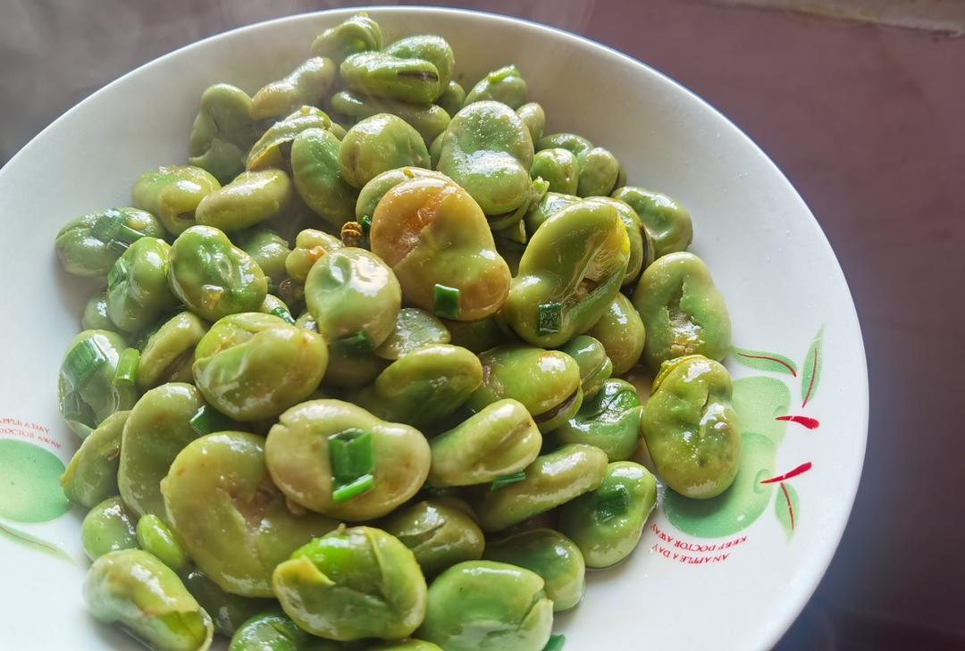 春天的菜—葱油蚕豆的做法