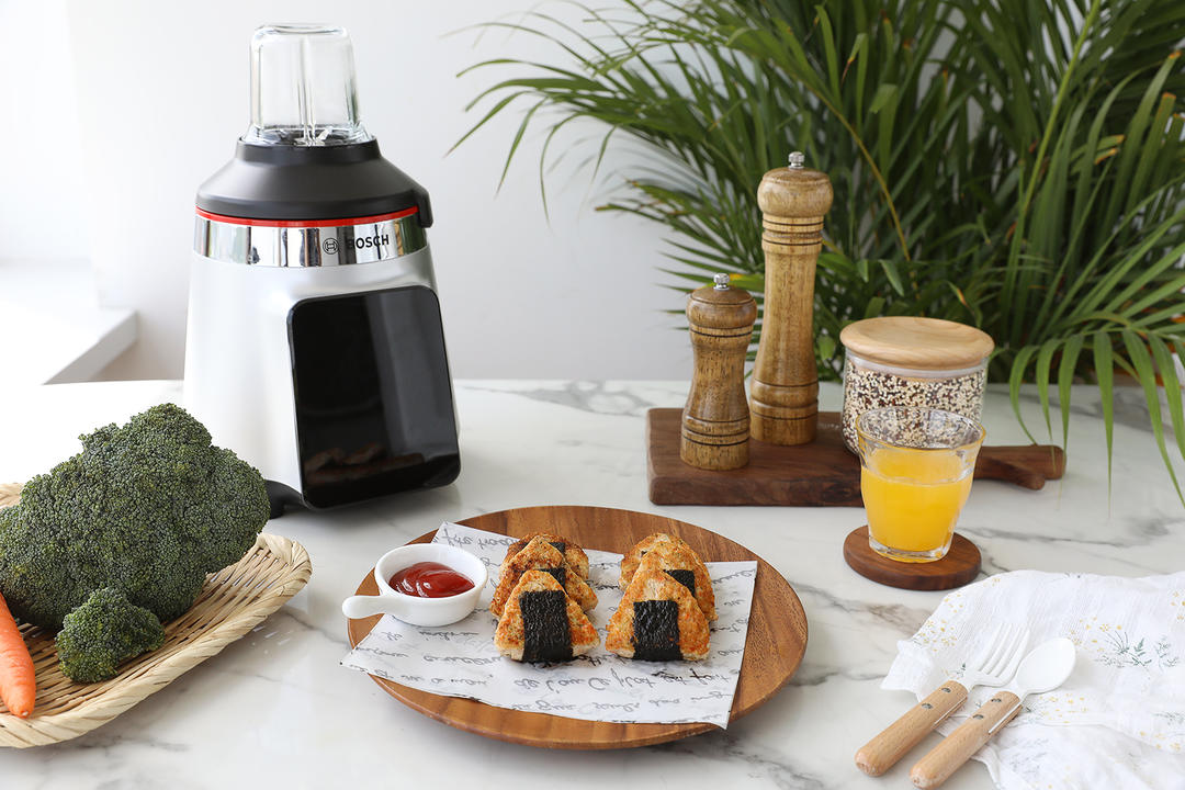 锻炼咀嚼抓握‼️好做又营养的鸡肉鲜蔬饼～的做法