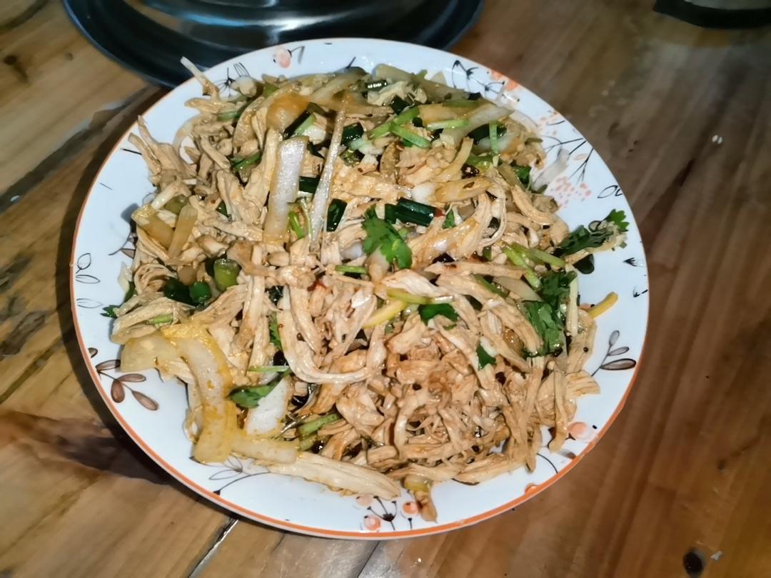【减脂餐】柠檬手撕鸡，清爽开胃的鸡胸肉享用大法