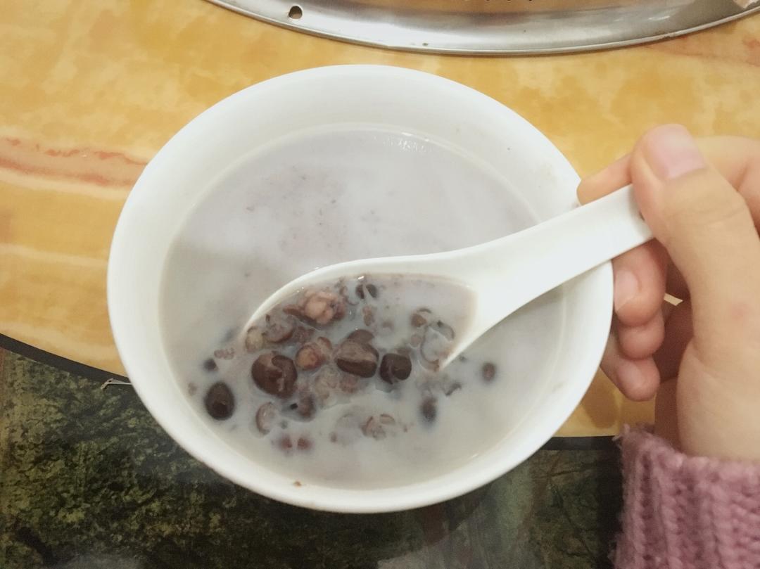 红豆椰汁西米露