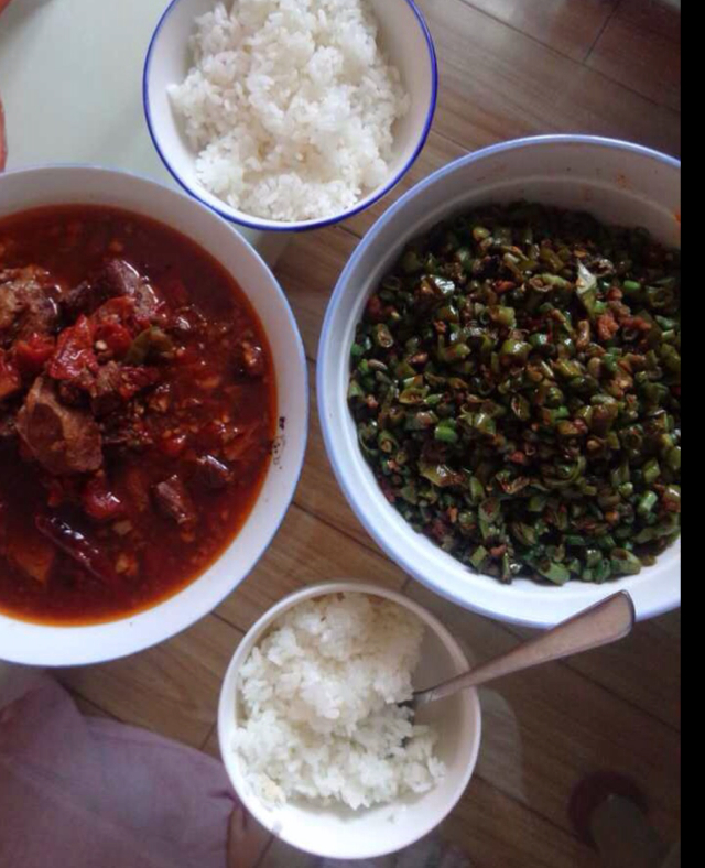 番茄牛腩(这样做牛肉不会老哦）