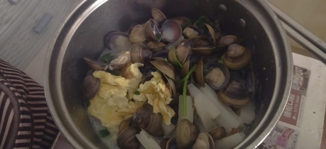 白萝卜黄沙蚬汤