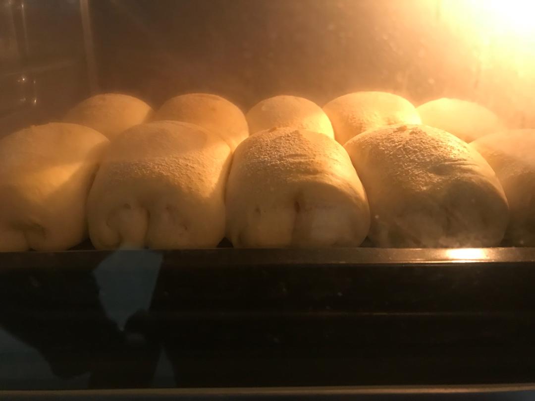 软到不知所措的牛奶卷