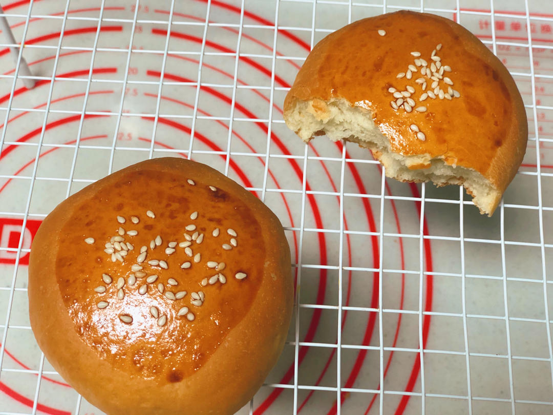 超软牛奶餐包，此配方超软不甜易出膜，放一礼拜不变硬