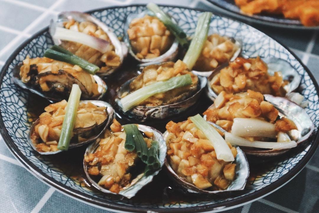 清蒸小鲍鱼【曼达小馆】2017年夜饭