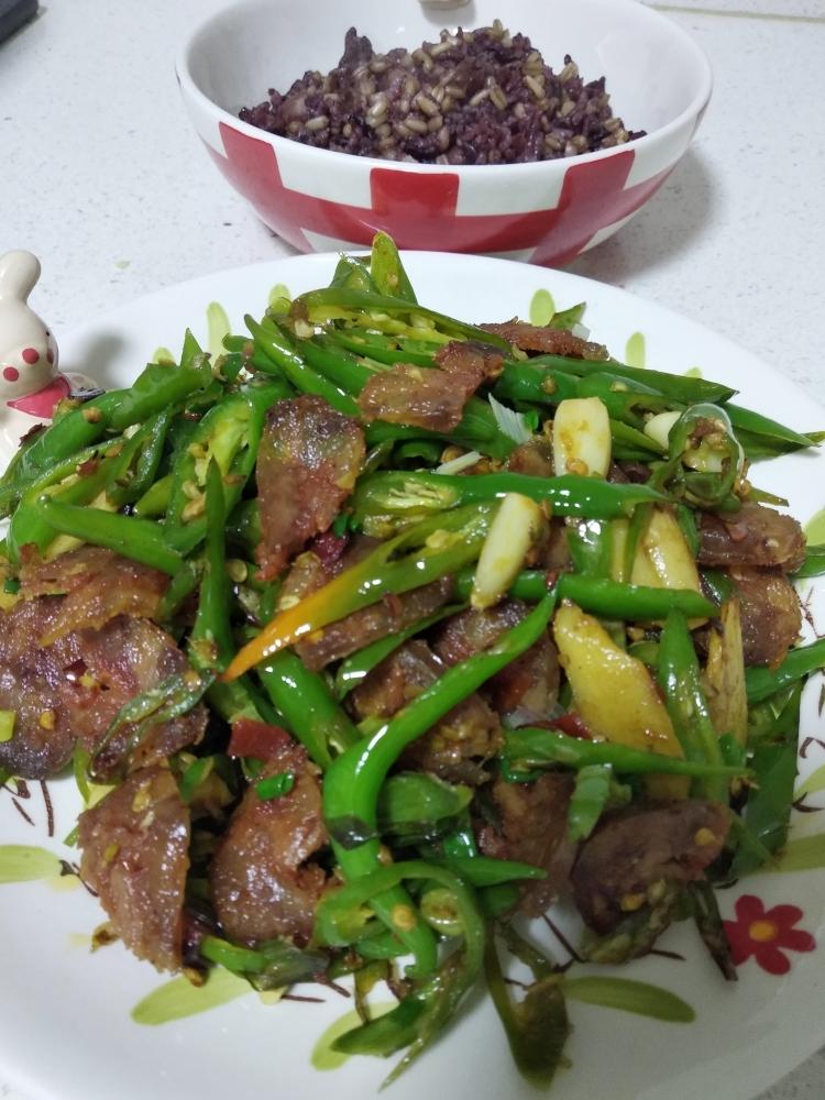 青椒炒香肠