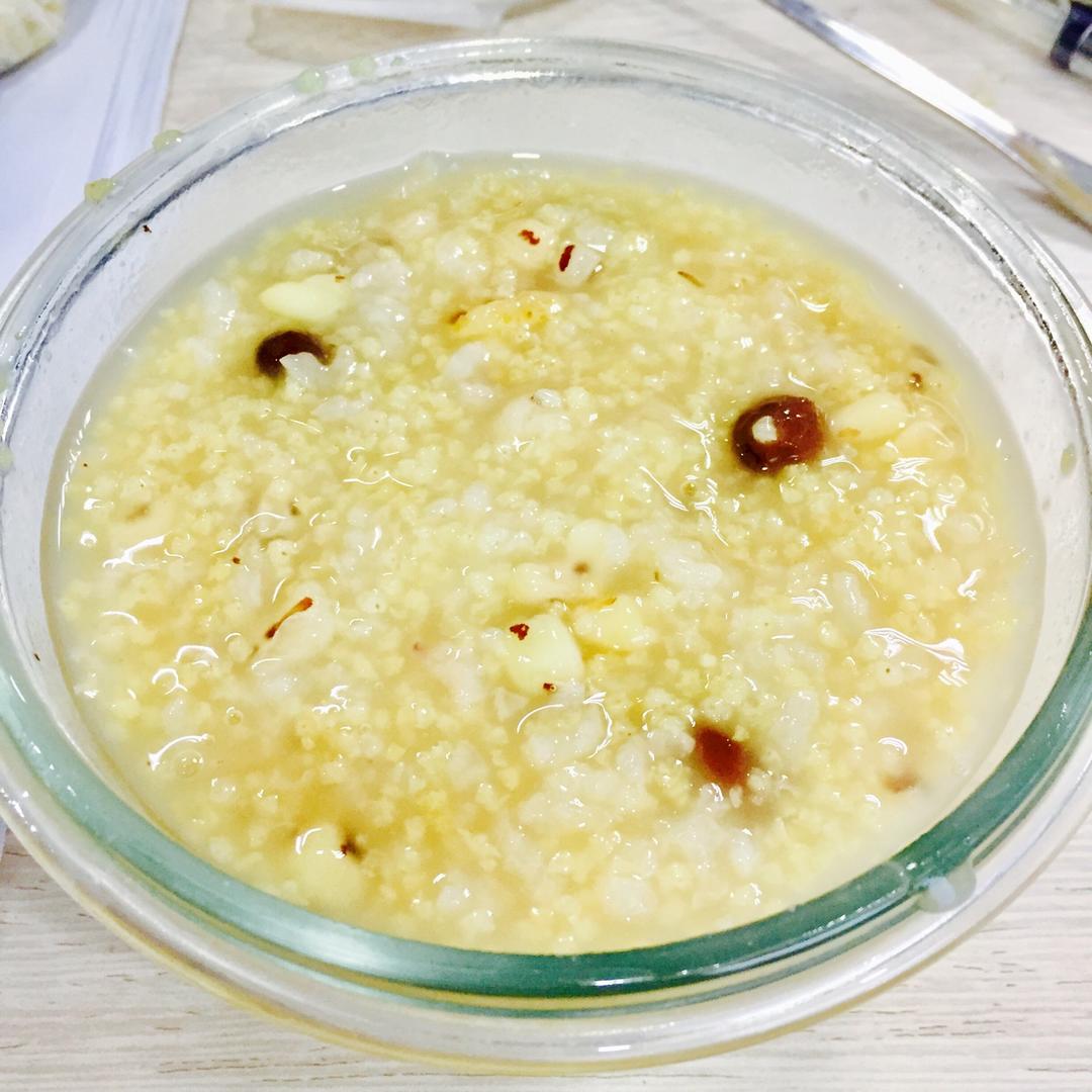 红枣桂圆小米粥