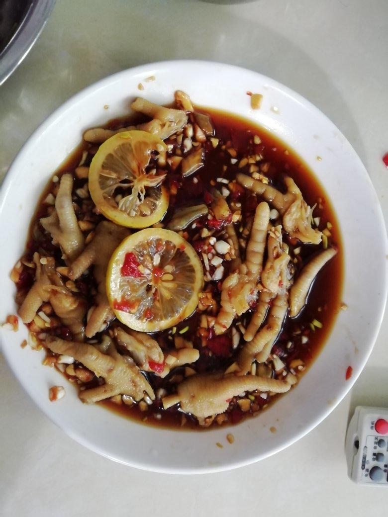 绝对不会后悔的酸辣鸡爪