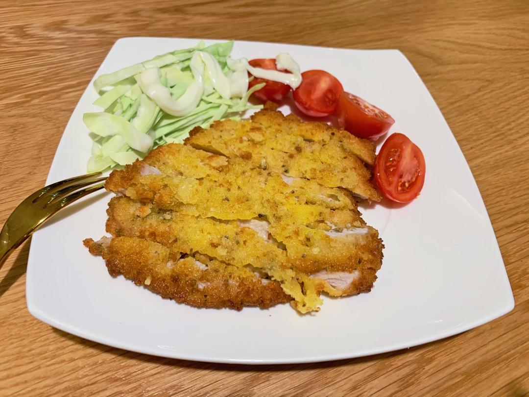 黄金酥脆的炸猪排