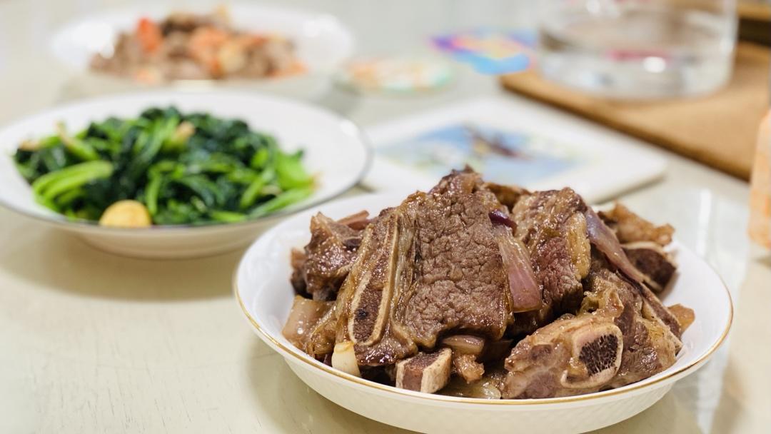 黑椒牛仔骨