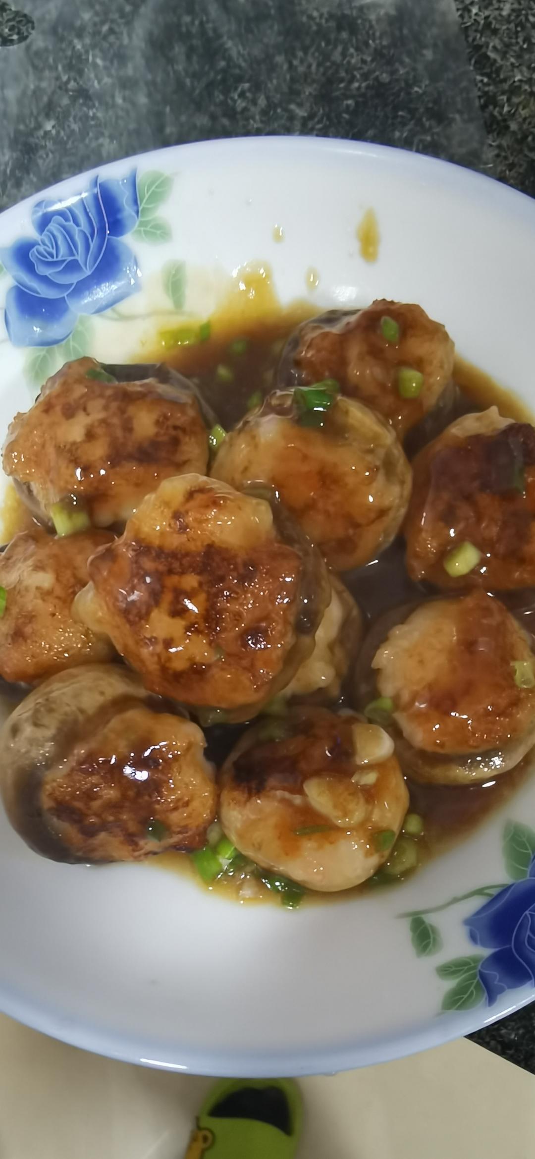 口蘑酿虾滑