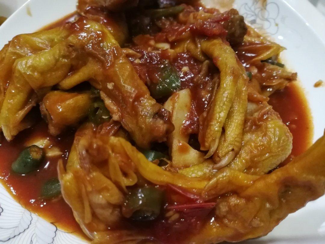 酸笋蚝油焖鸭脚