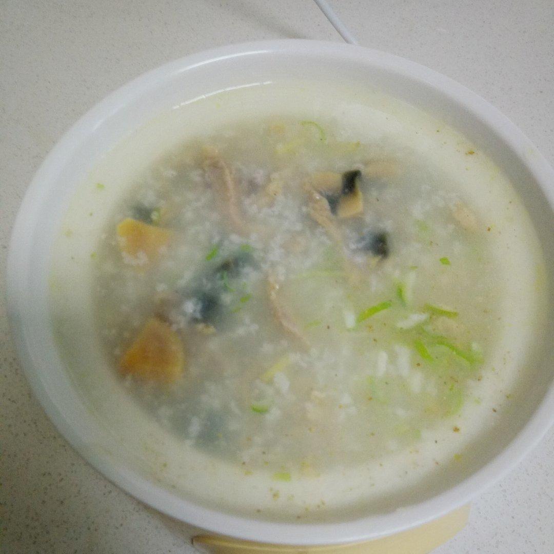 十五分钟快手之香滑皮蛋瘦肉粥(附五分钟电饭煲电压力锅更快捷方法)