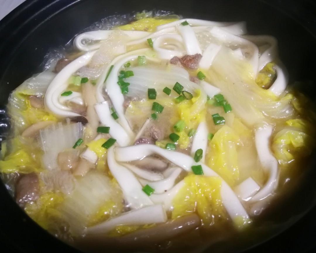 白菜杂菇肉片汤