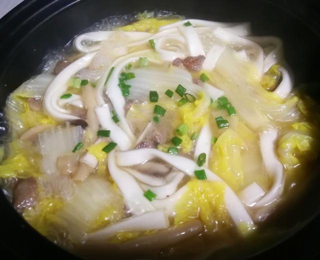 白菜杂菇肉片汤的做法